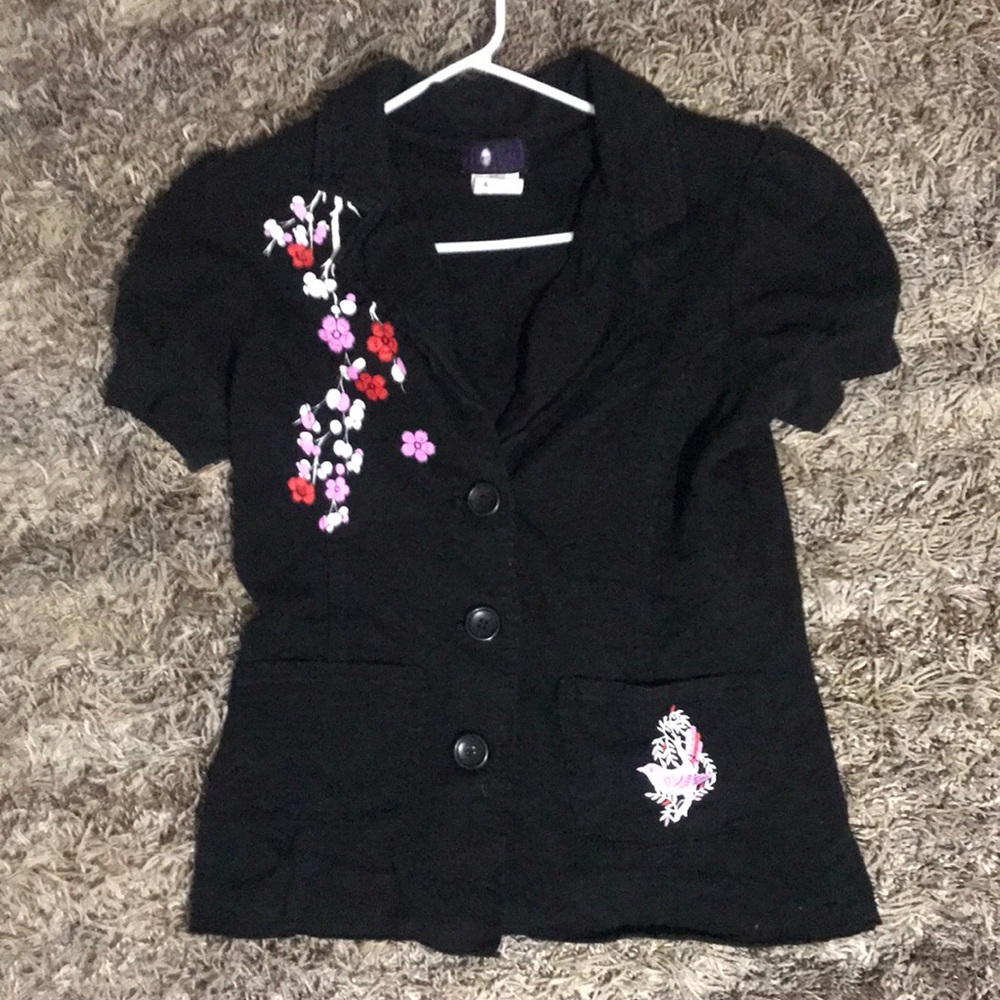 Women’s button up blouse